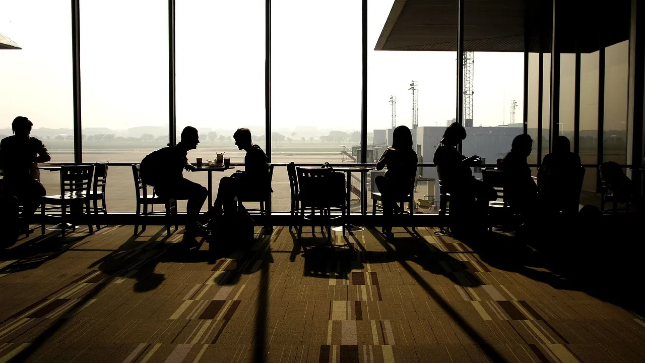 JFK Lounges Details