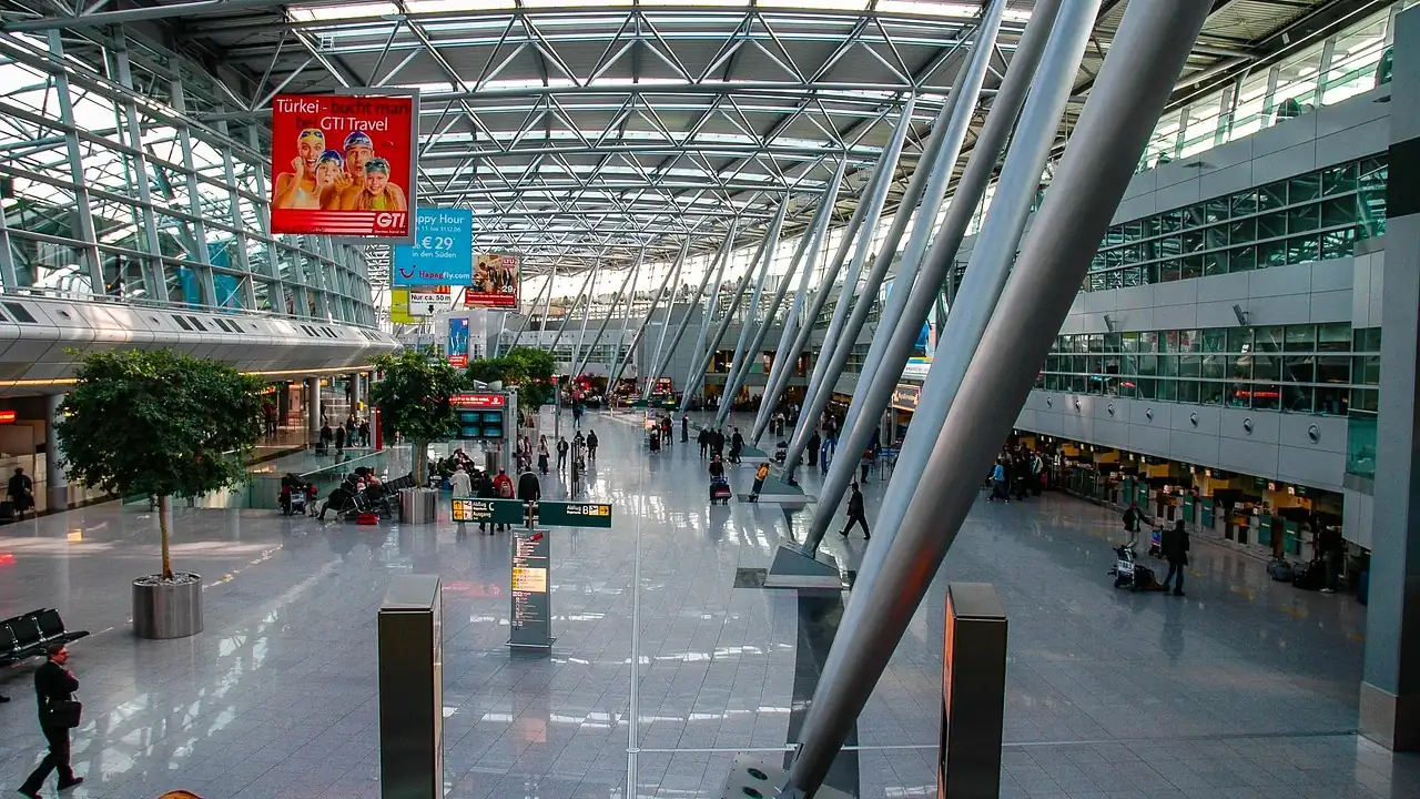 DTW Currency Exchange