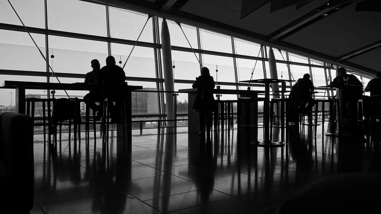 DTW Airport Lounges