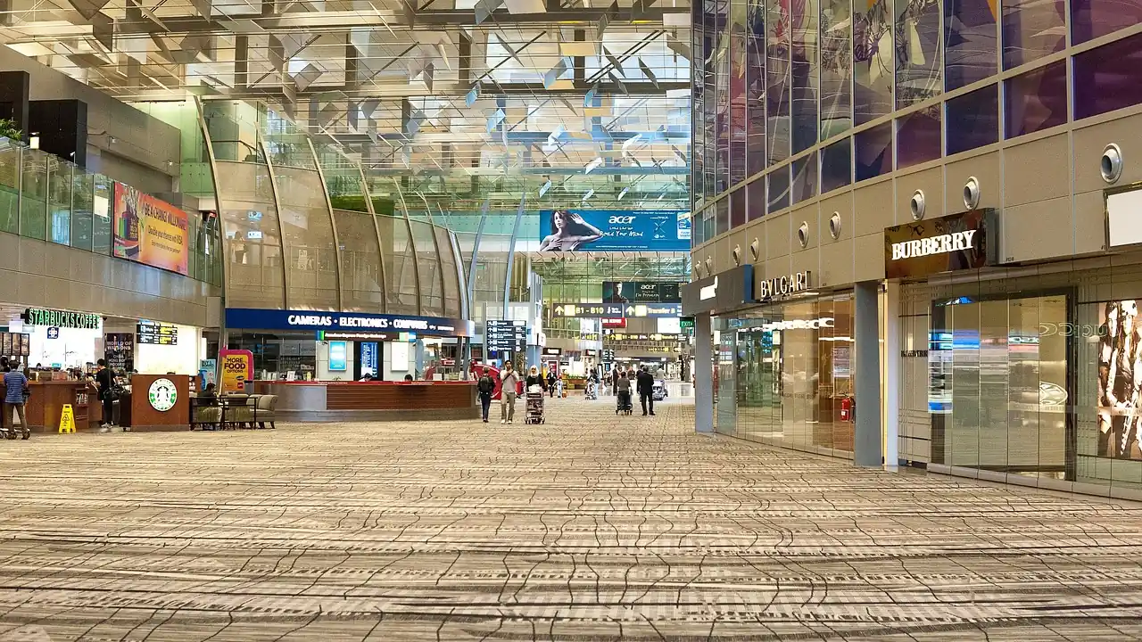 Detroit Airport Lounges at McNamara Terminal
