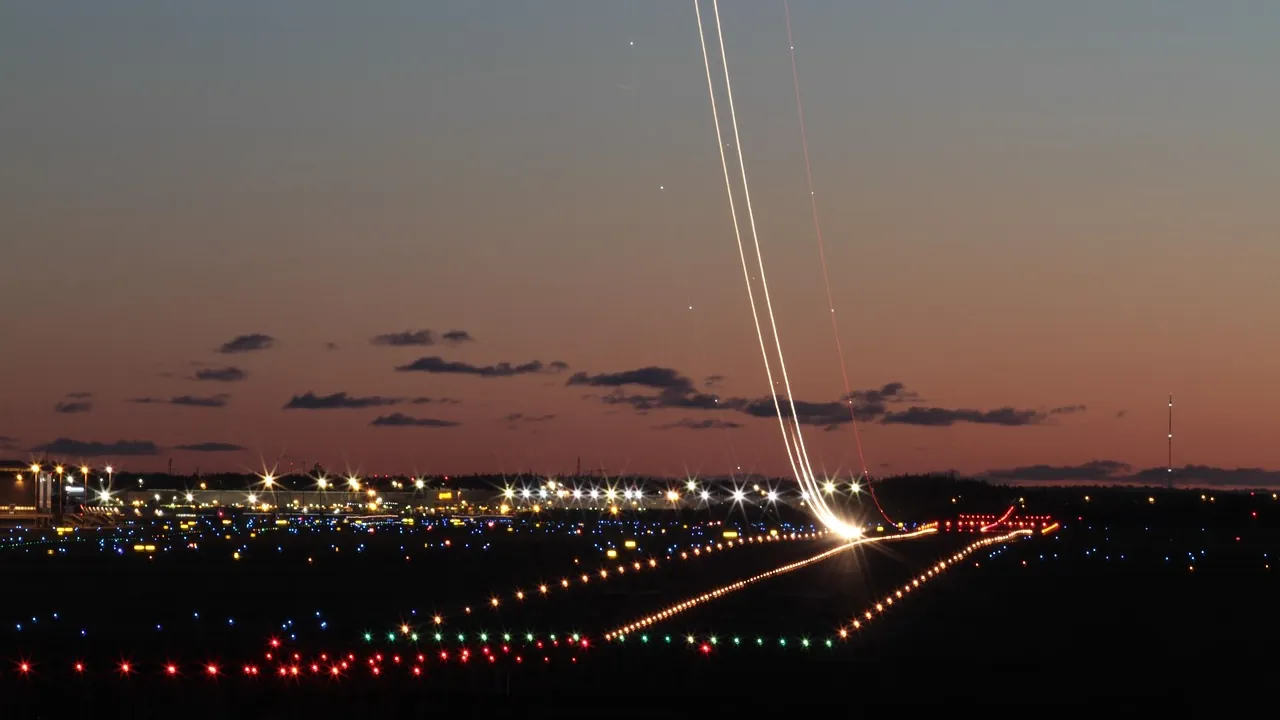 LAX Airport Fly Away Shuttles