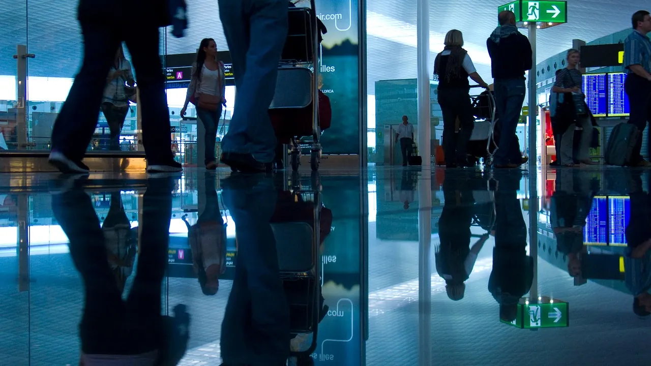Harry Reid International Airport Departures Guide