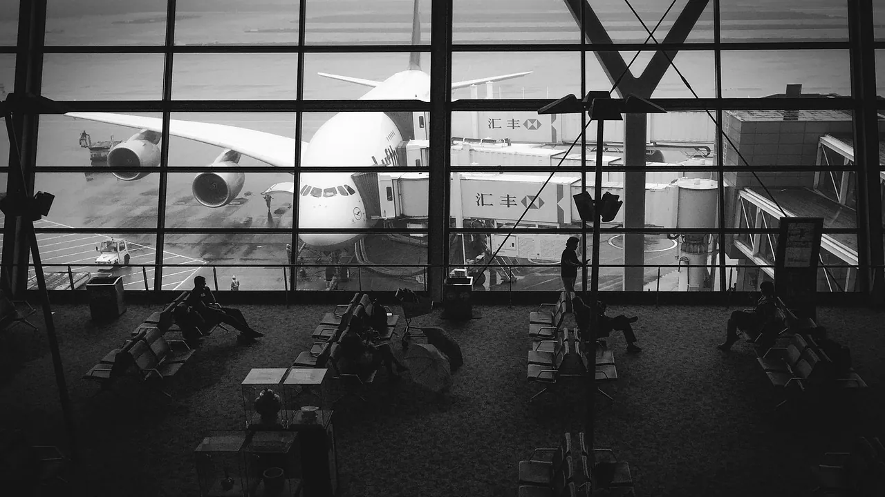 Top 5 Airports Currency Exchange Rates